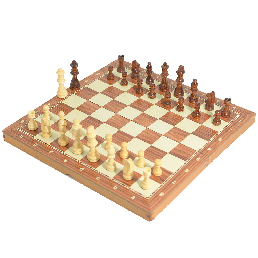 Set di scacchi pieghevole in l - Board Game Yearbook recensione e prezzo