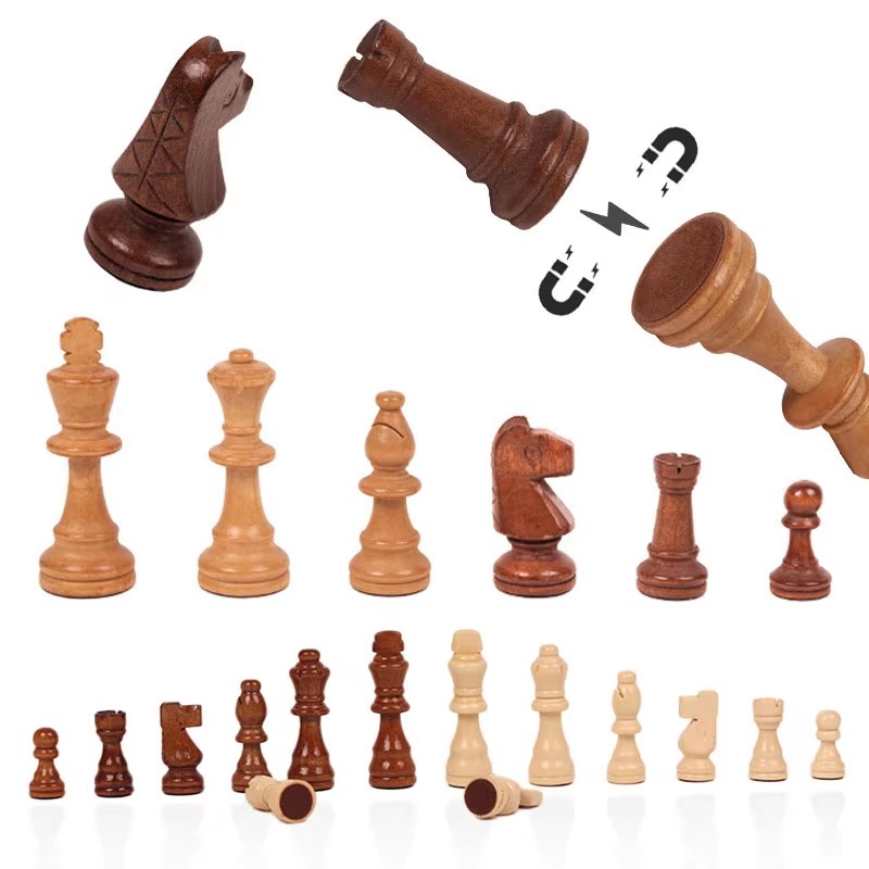 Set di scacchi magnetici piegh - Board Game Yearbook recensione e prezzo